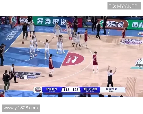 浙江广厦荣膺CBA冠军孙铭徽举杯庆祝香槟时刻尽显豪情